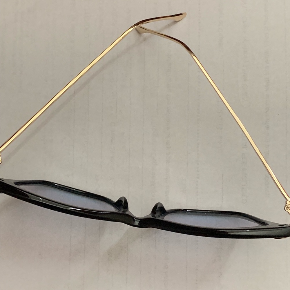 Sunglasses - Picture 4 of 4